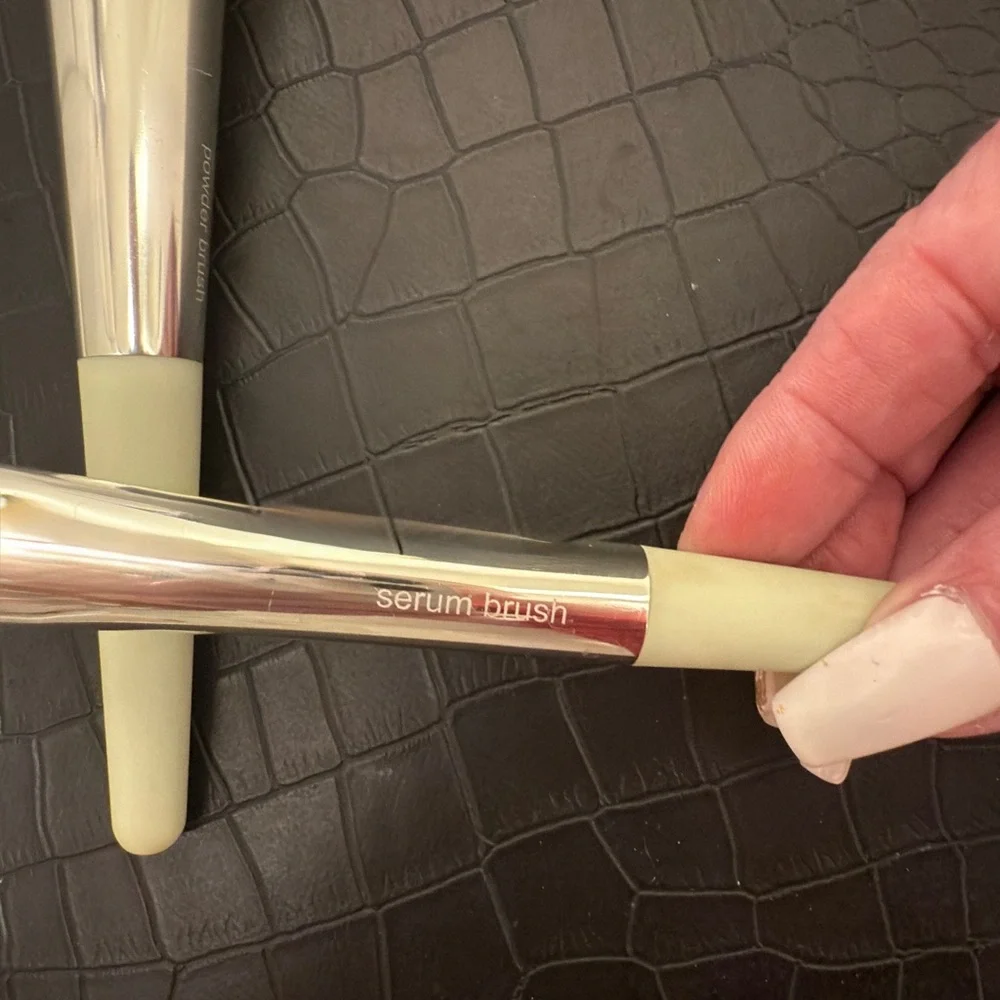 Rare Discontinued Sonia Kashuk Radiant Luxe Brush Collection Duo (Powder & Serum